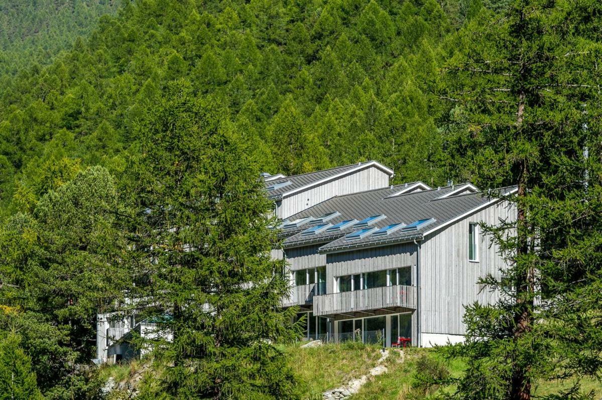 Legendaer Zermatt Aparthotel ภายนอก รูปภาพ